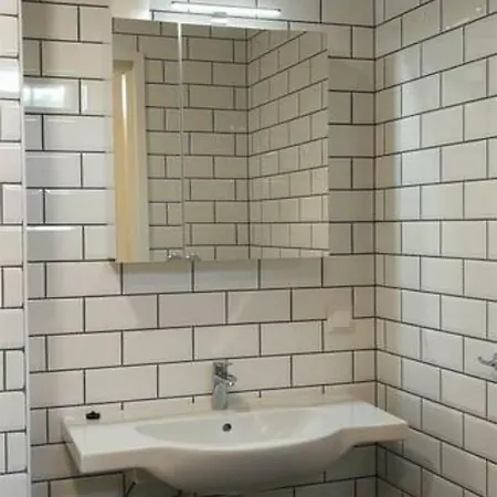 Apartmanhotel Self Check-in Clementimaja *